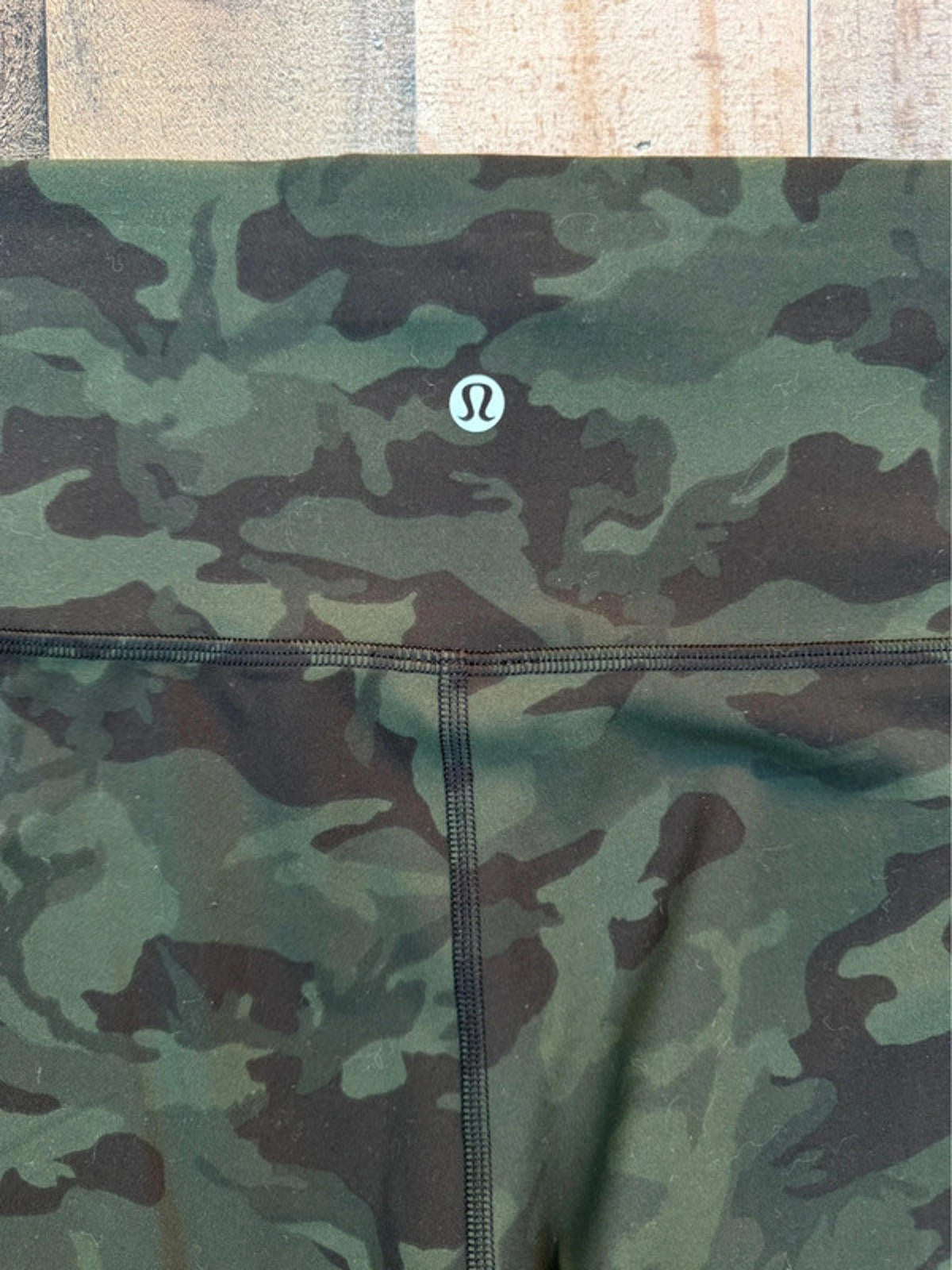 Lululemon Green & Black Fitted Active Shorts Size 8