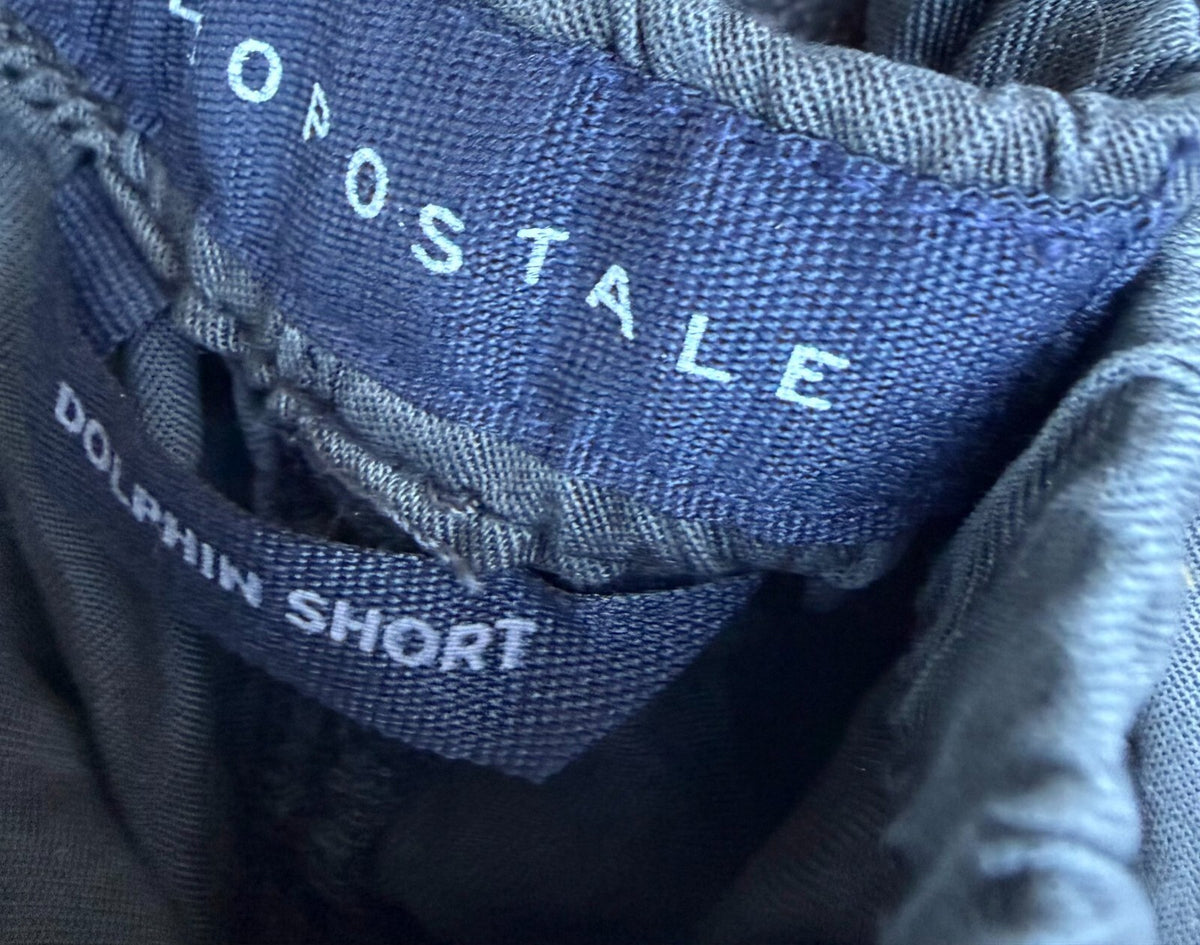 Aeropostale dark gray dolphin shorts, women's size M, new with tags, photo 3