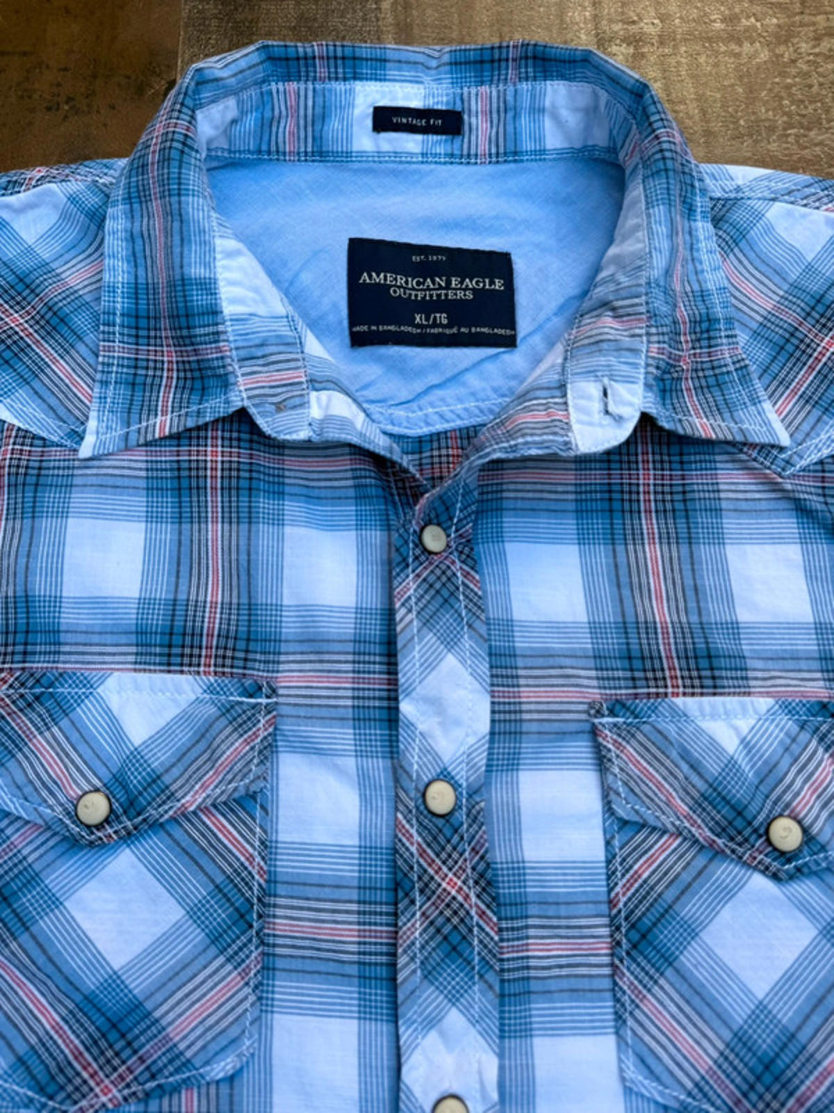 American Eagle Men’s Long Sleeved Button Up Plaid Collard Top Size XL