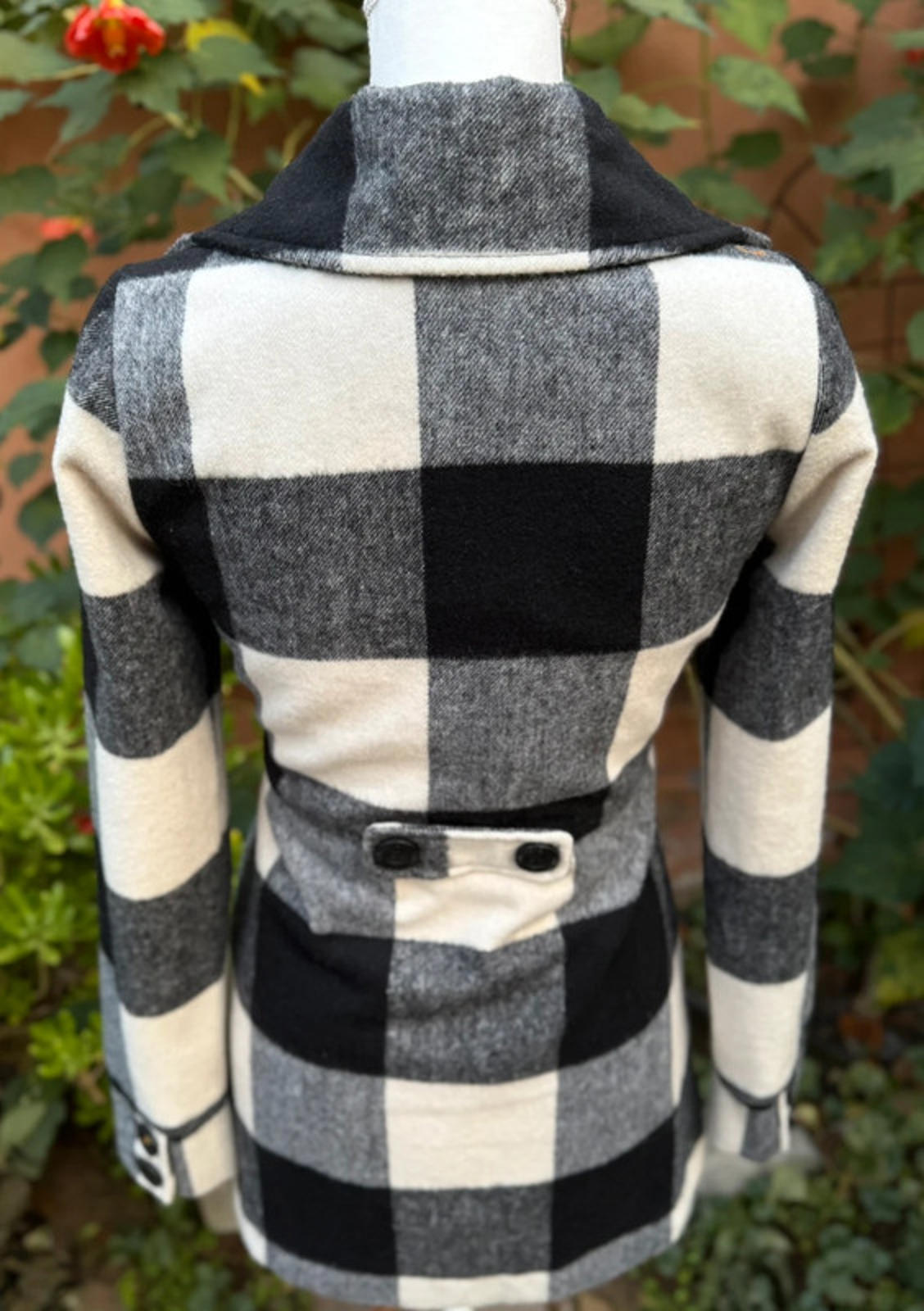 Billabong Black Off White Checkered Plaid Wool Blend Collard Women’s Size S