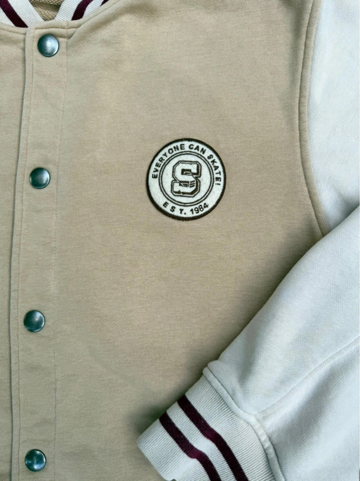 Uniqlo Kid Boy Or Girl Everyone Can Skate Khaki Colored Jacket Size 11 12
