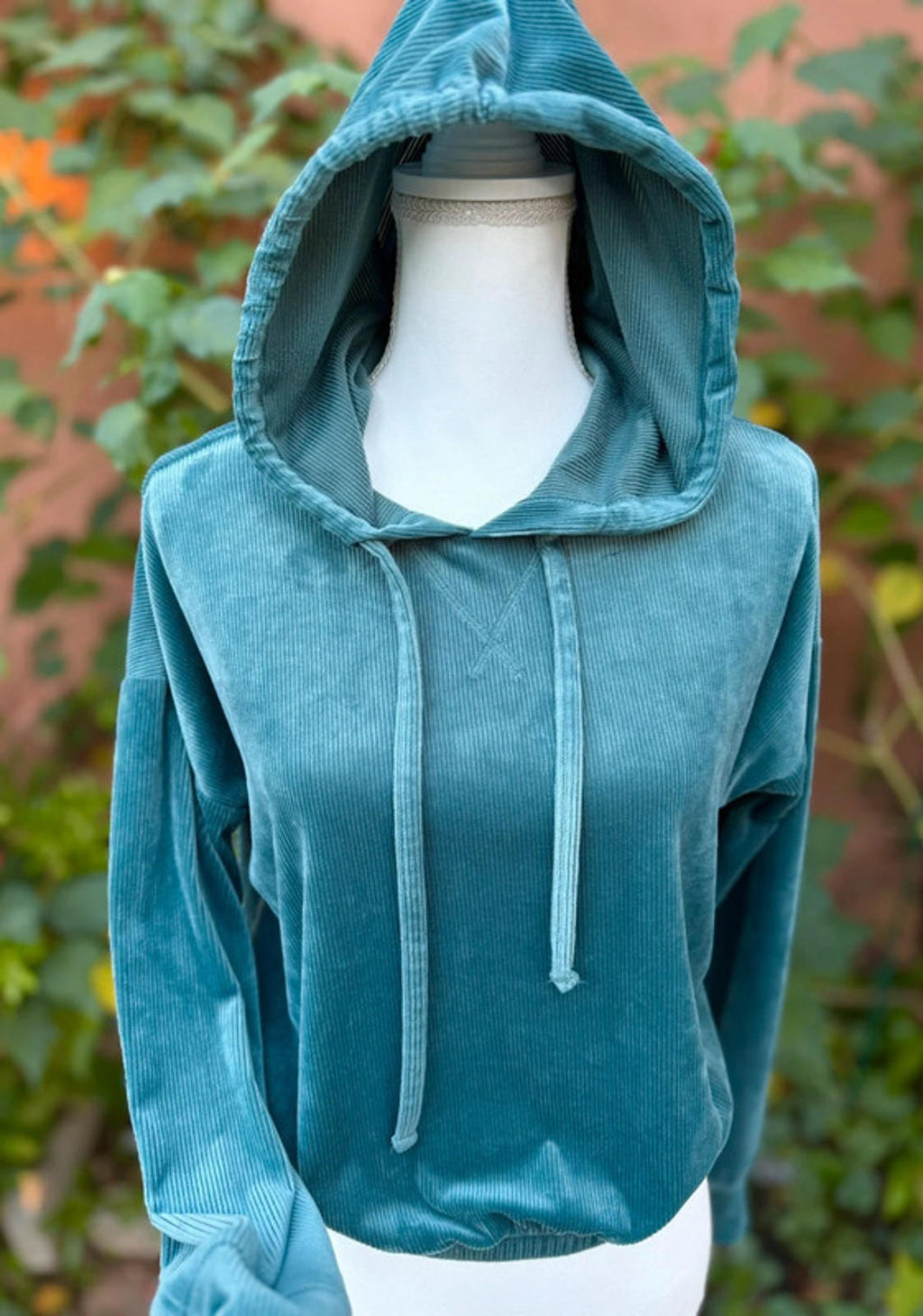 Hippie Rose Aqua Pullover Cropped Light Weight Hoodie Size M