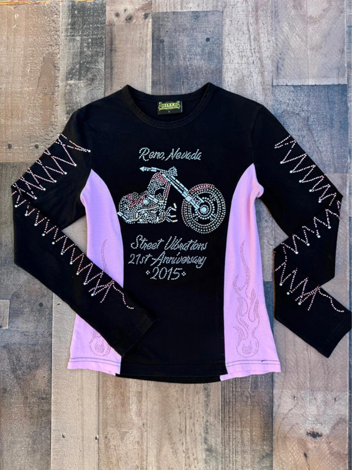 Biker Clothing Company Women’s Pink Sleeved Bedazzaled Top Size L