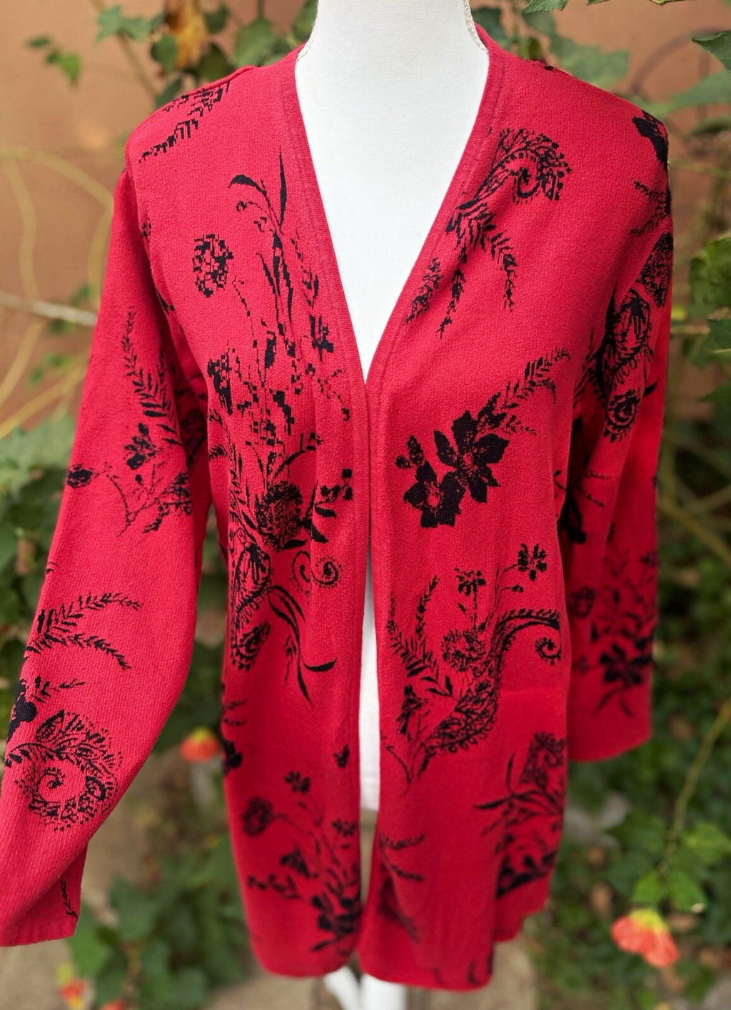 JM Collection Red & Black Floral Knit Button Front V-Neck Cardigan Sweater S