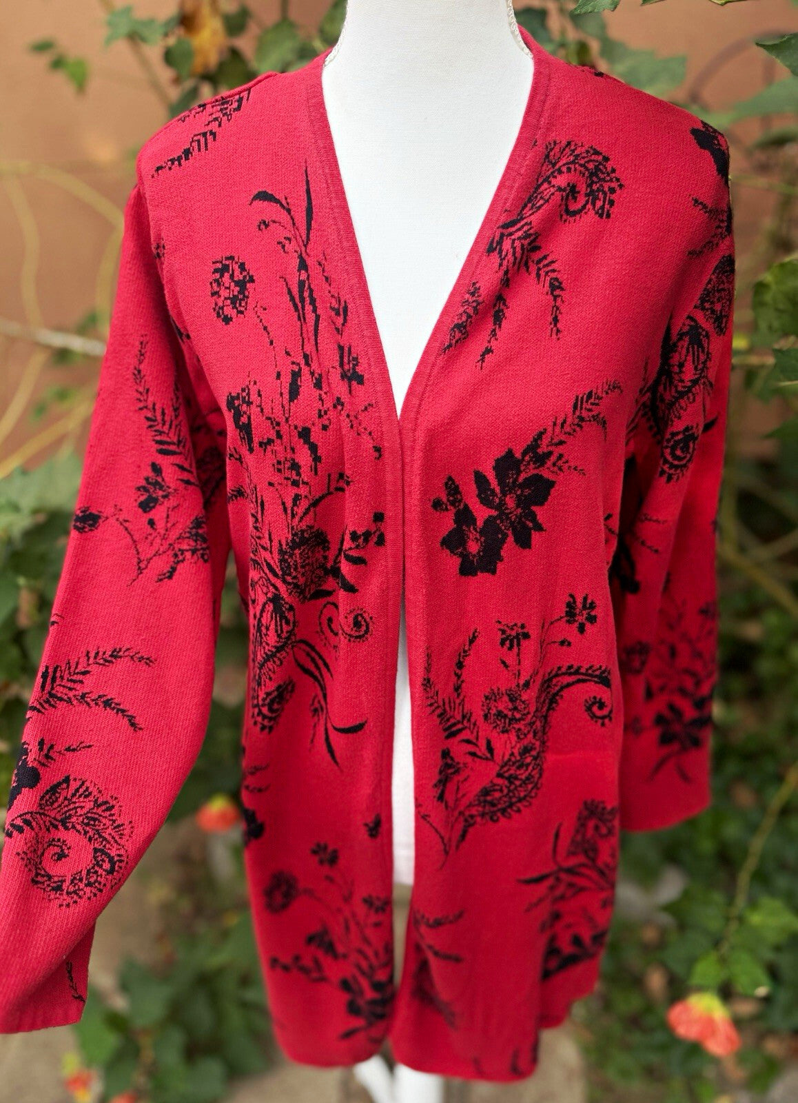 JM Collection Red & Black Floral Knit Button Front V-Neck Cardigan Sweater S