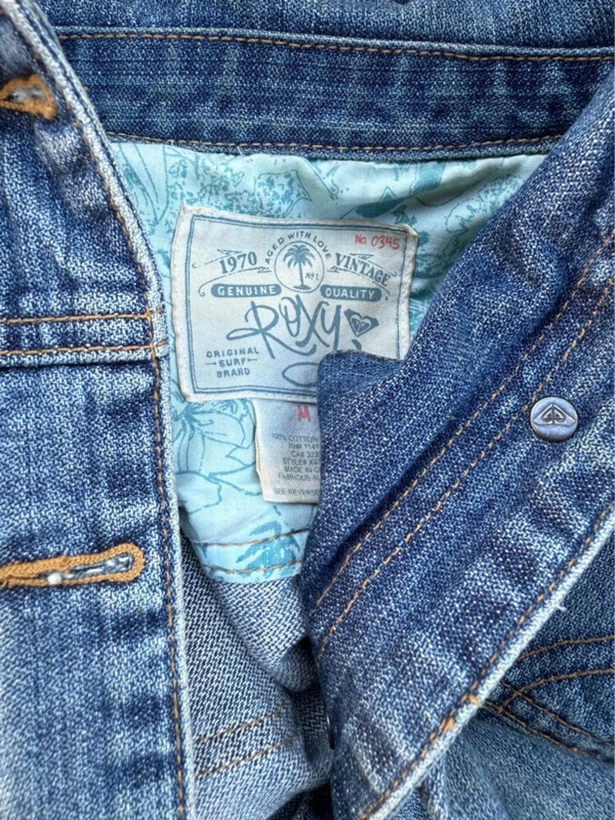 Vintage Roxy Blue Denim Jacket Size M Womens Best For A Size Small