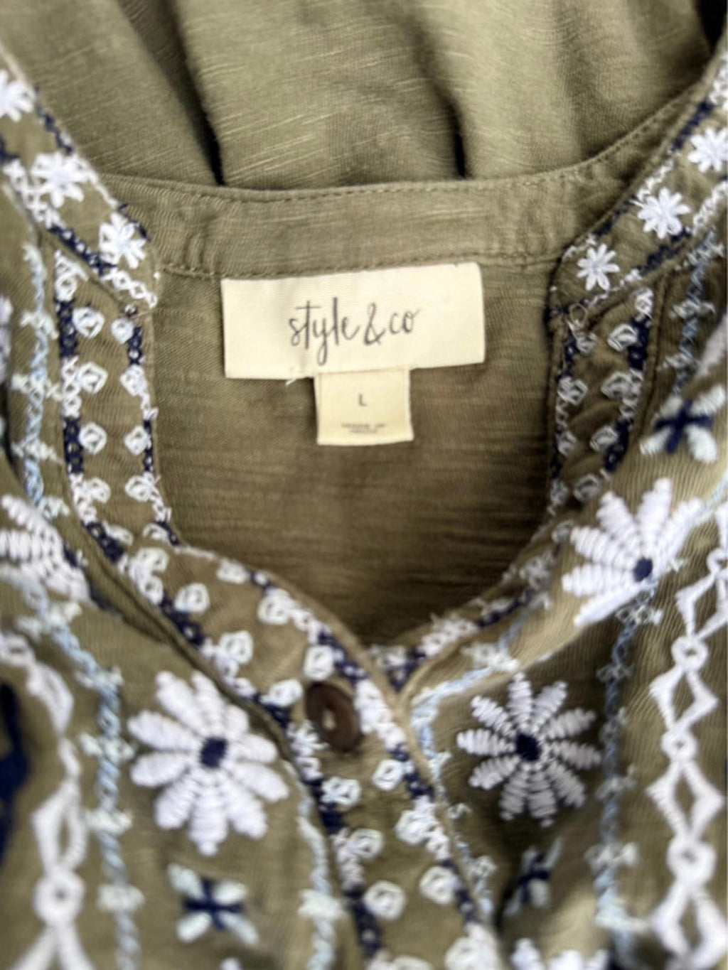 Style & Co Embroidered Boho Floral Olive Green Top Women’s Size L