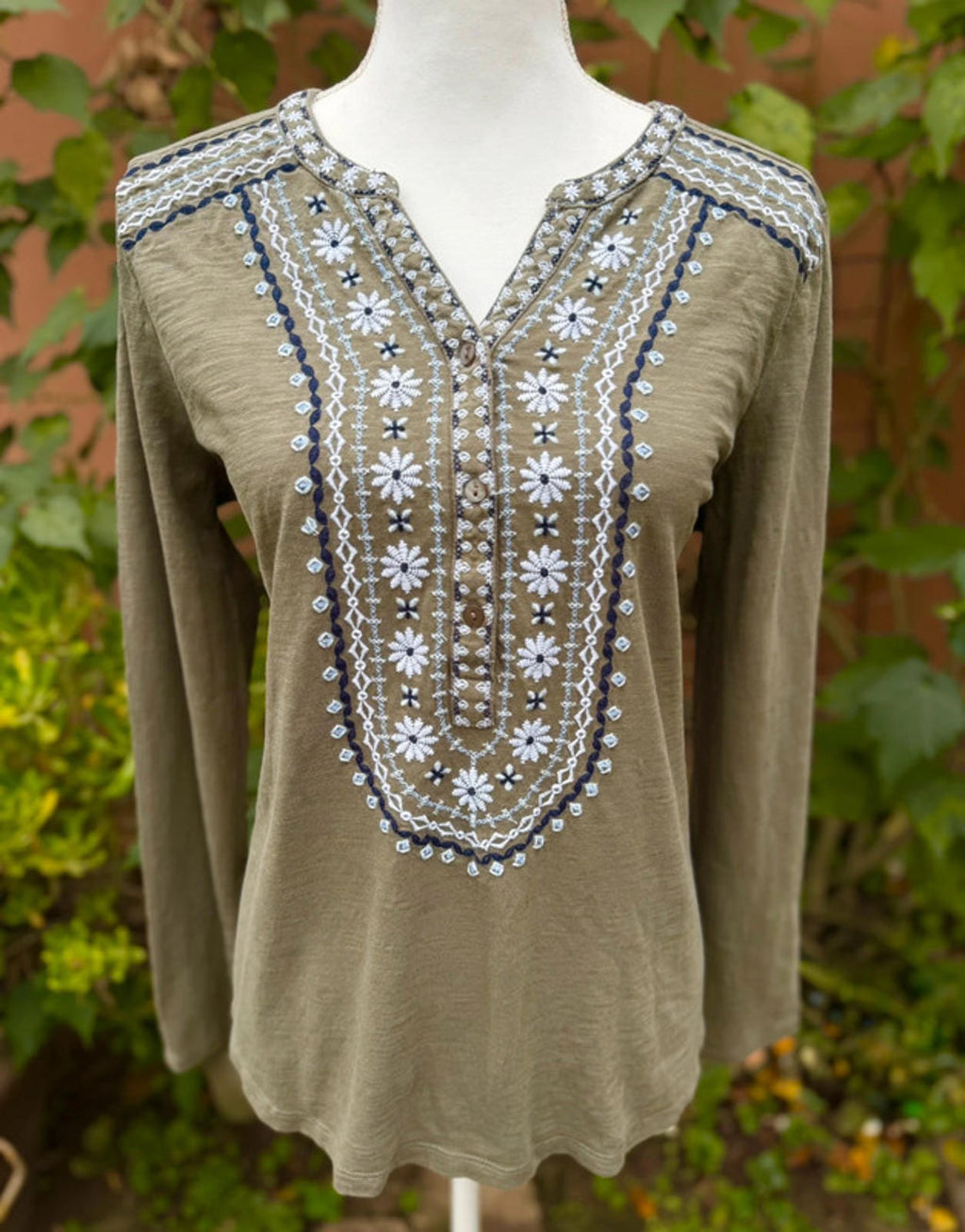 Style & Co Embroidered Boho Floral Olive Green Top Women’s Size L