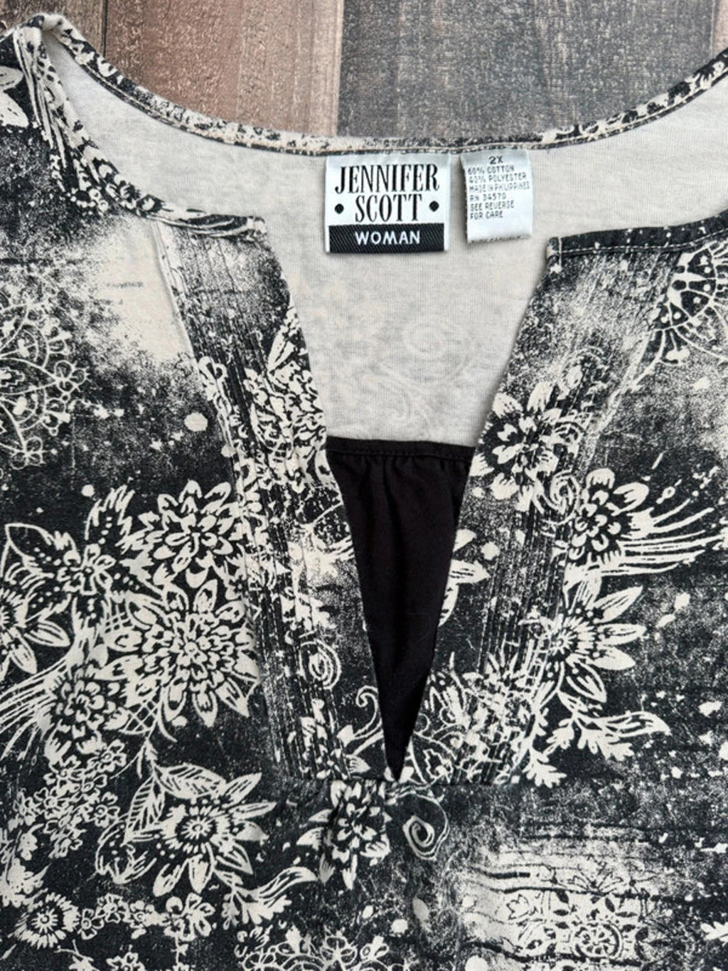 Jennifer Scott Black White Floral Grunge Tee Top Women’s Size 2X