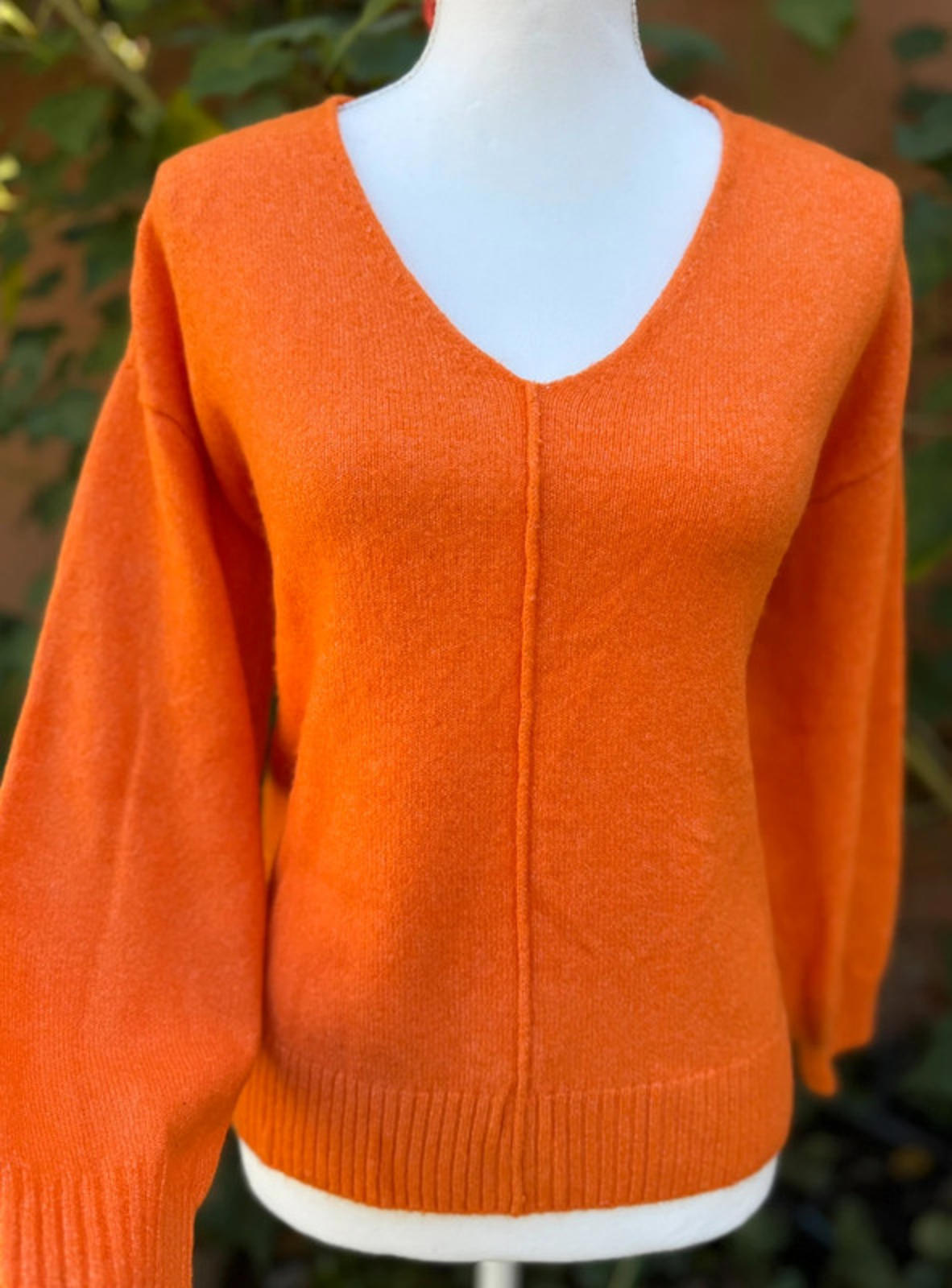 Vince Camuto Orange V Neck Long Sleeved Sweater Size S Small Womens