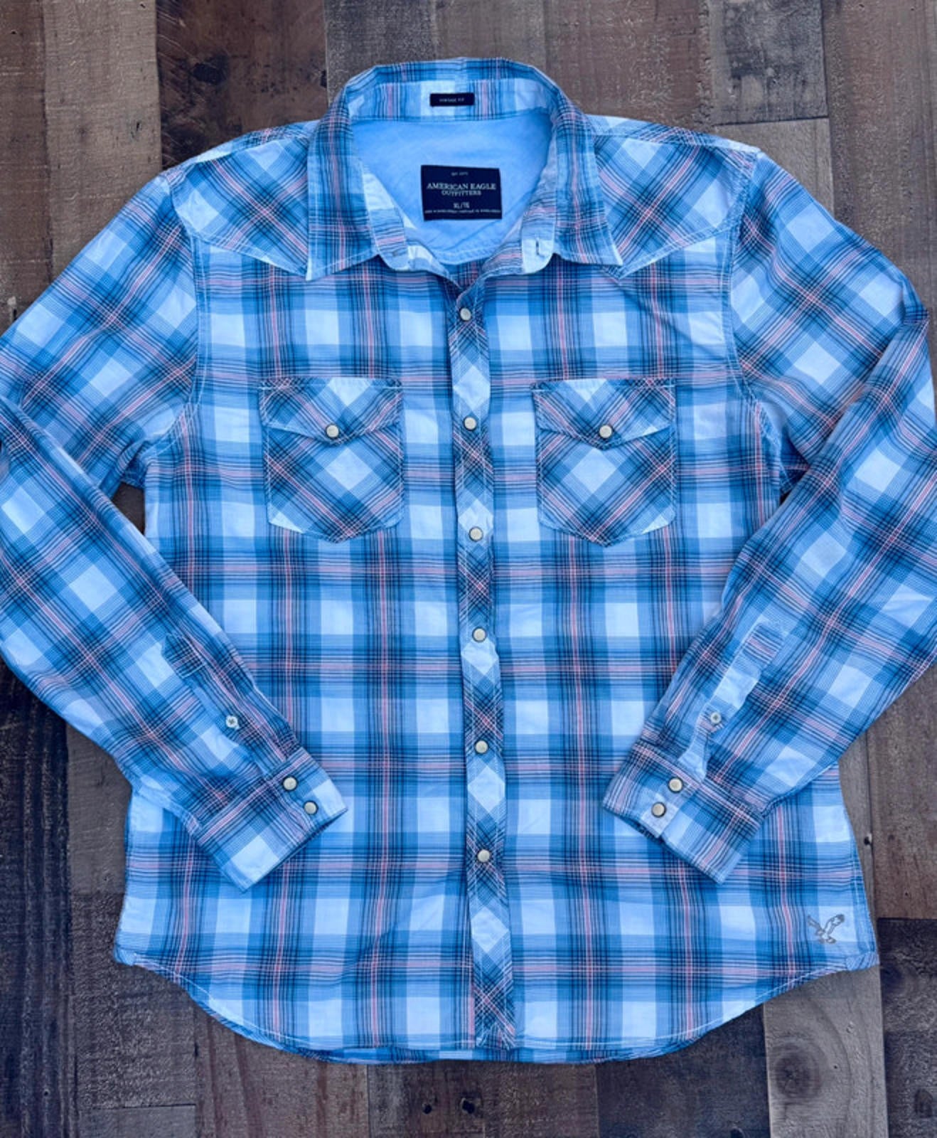 American Eagle Men’s Long Sleeved Button Up Plaid Collard Top Size XL