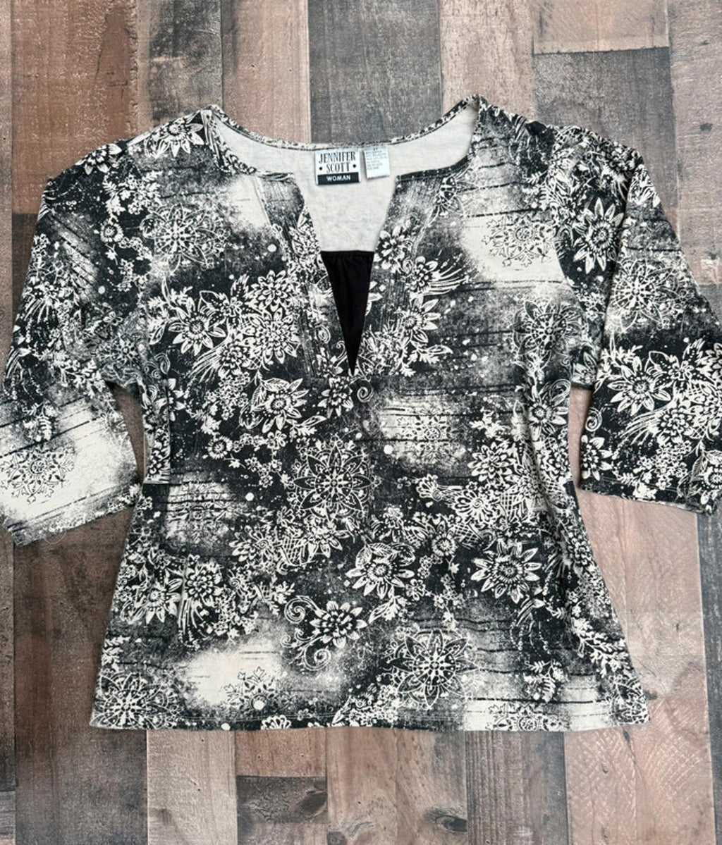 Jennifer Scott Black White Floral Grunge Tee Top Women’s Size 2X