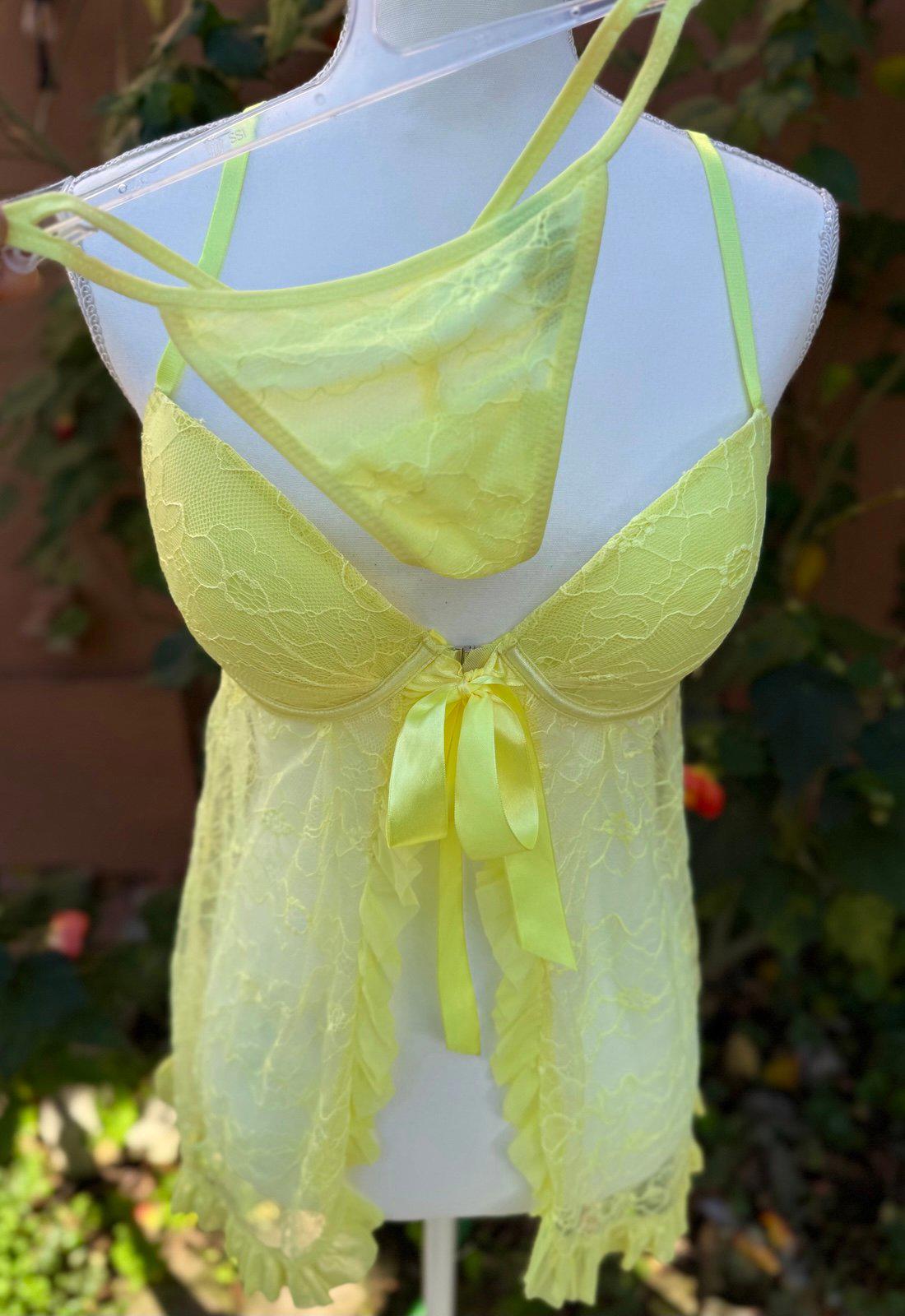 Rene Rofe Yellow Lace & Bow Baby Doll Top & Thong Lingerie Set Size M