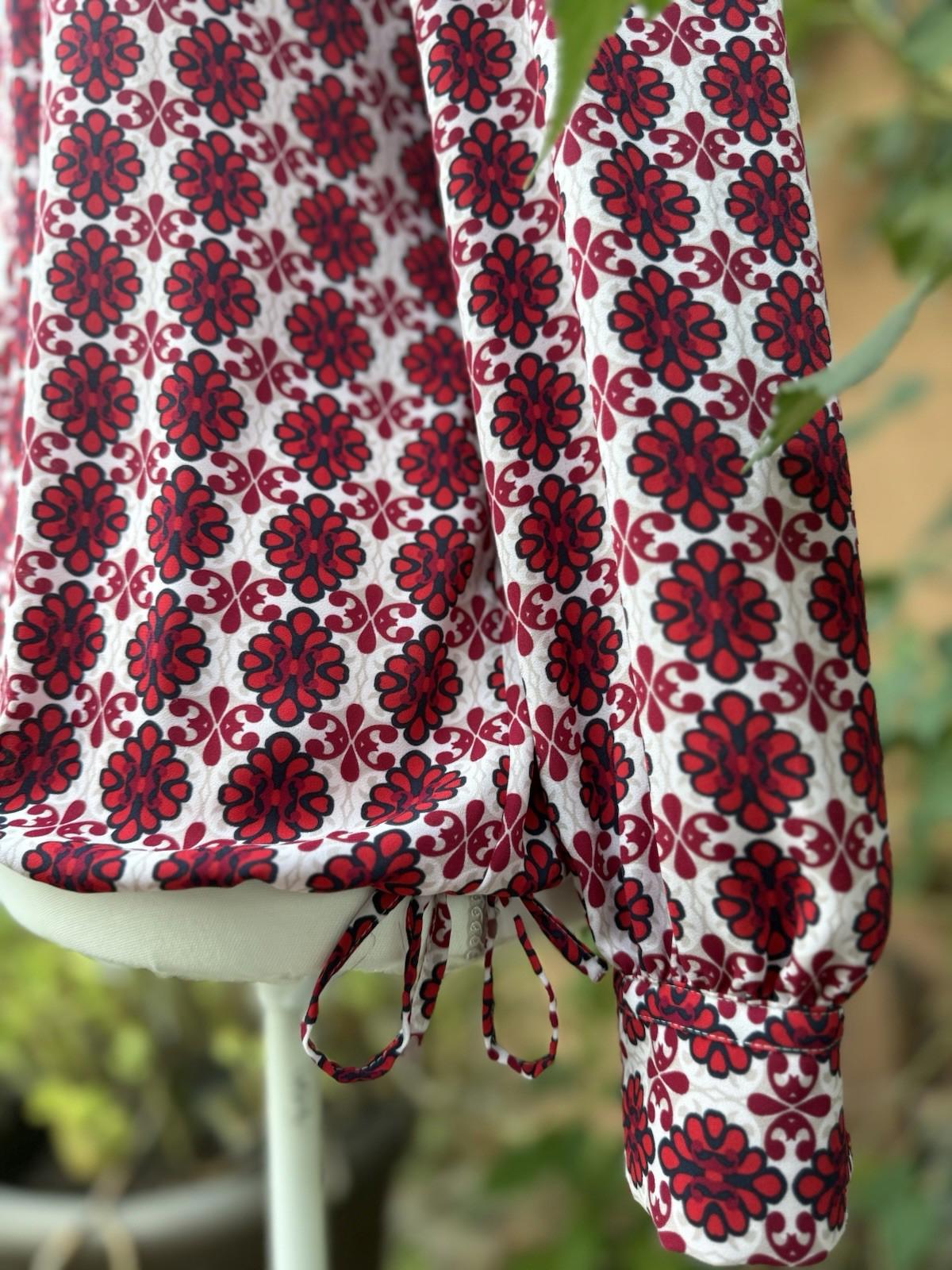 The Loft Size Red White Floral Design Women’s Blouse XS