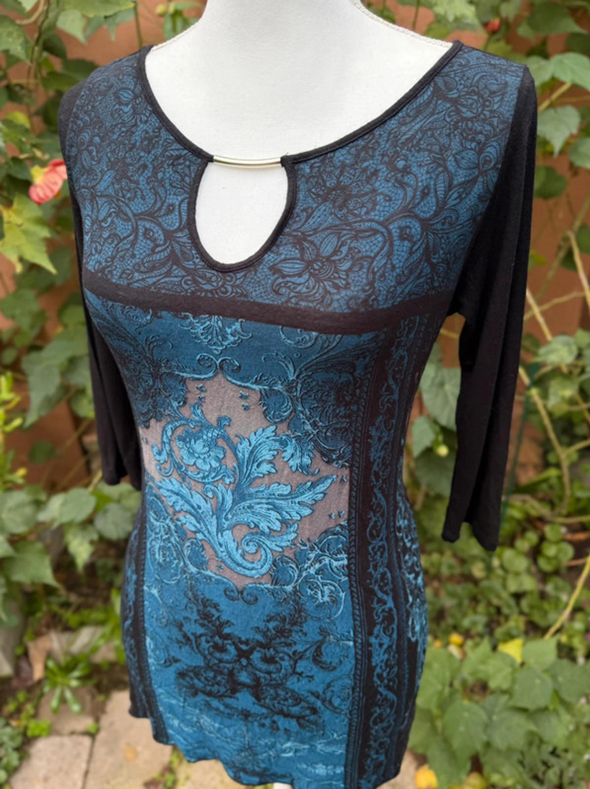 Skinny Minnie Grunge Blue Floral Womens Top Blouse Size M