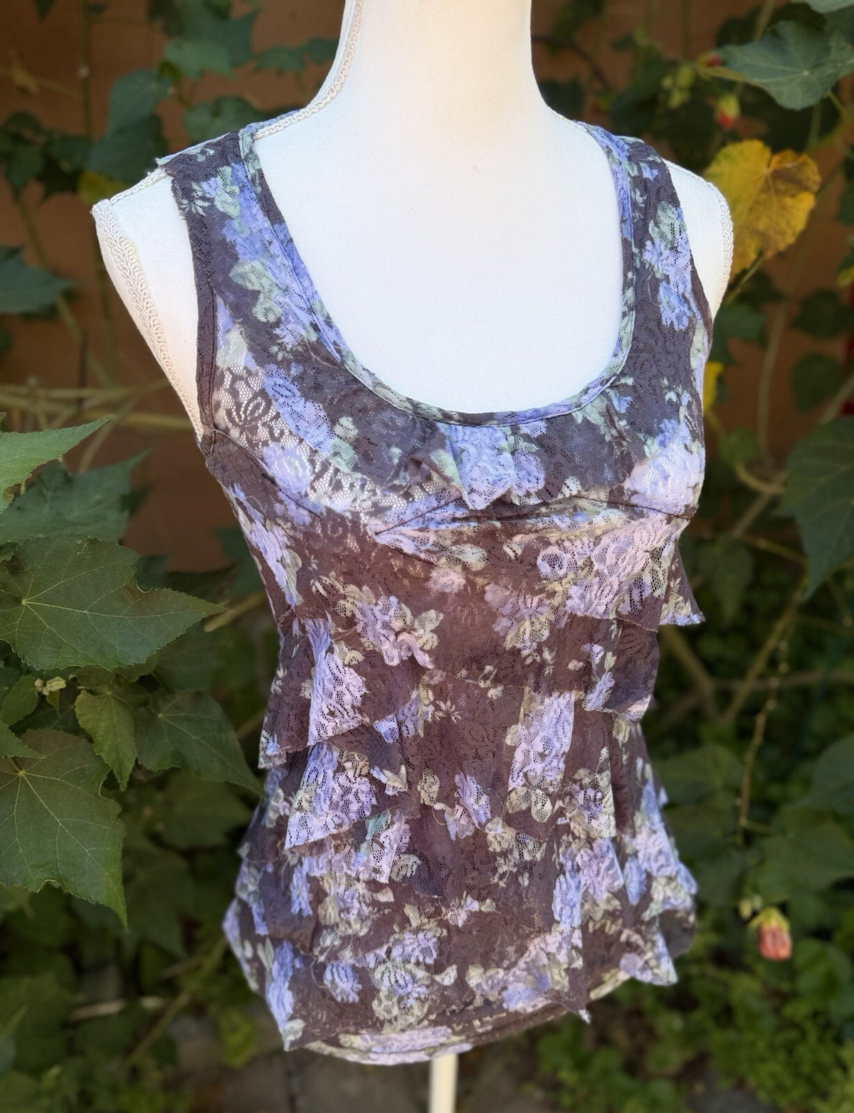 Rue21 floral lace ruffled tank top, women's size S
