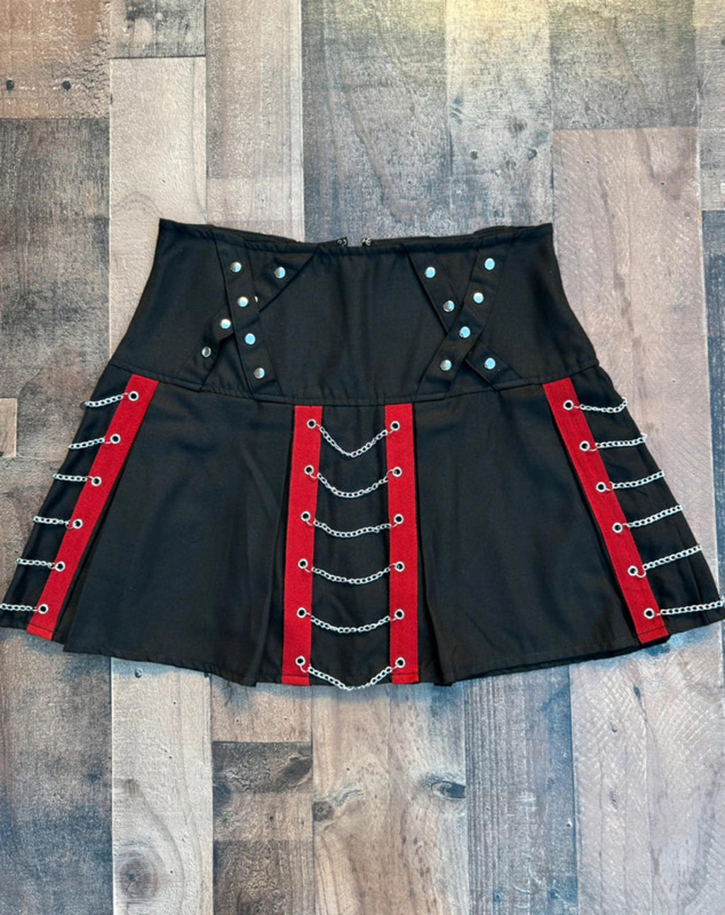 Social Collision Grunge Chain Red & Black Skirt Size M