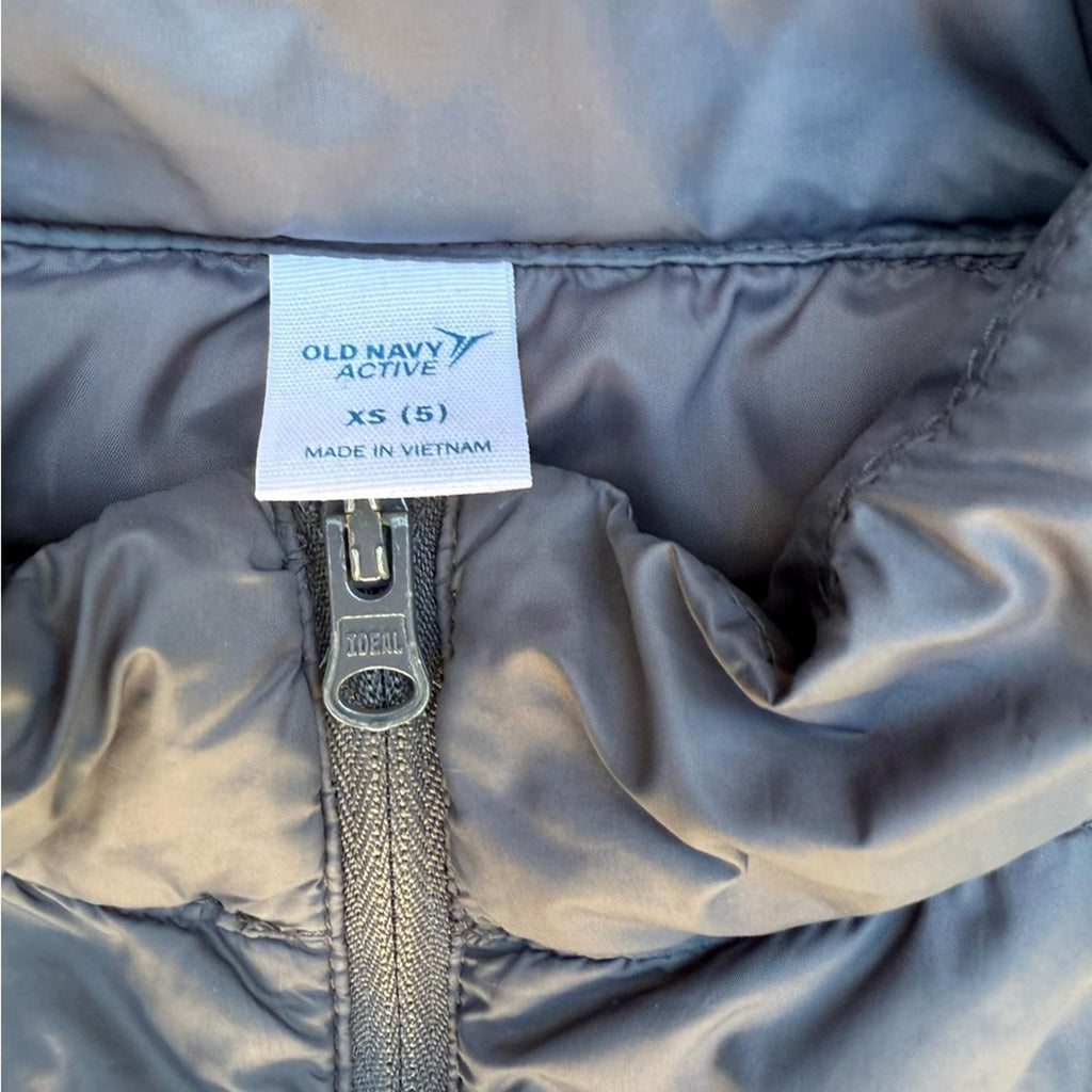Old Navy Kids Boys Or Girl Unisex Gray Puffer Jacket  XS 5