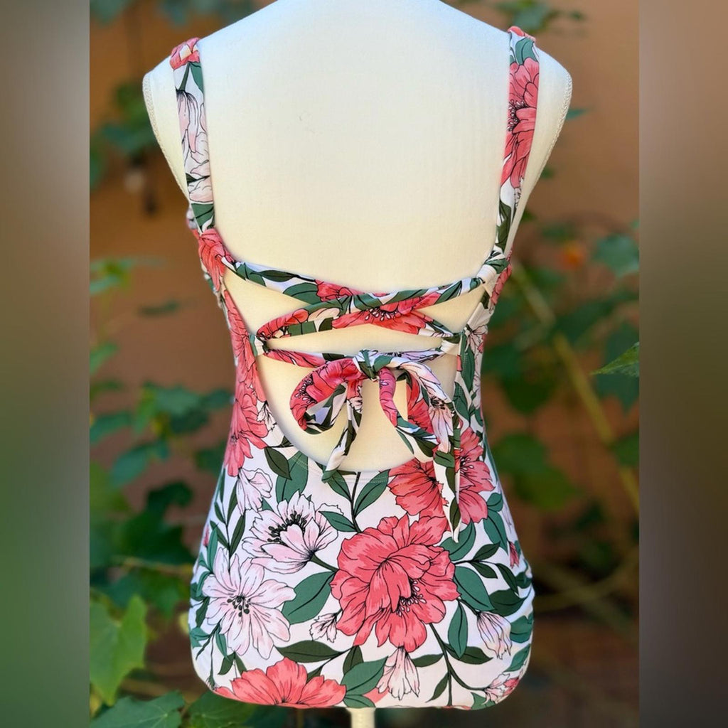Kona Sol Floral Swimsuit M