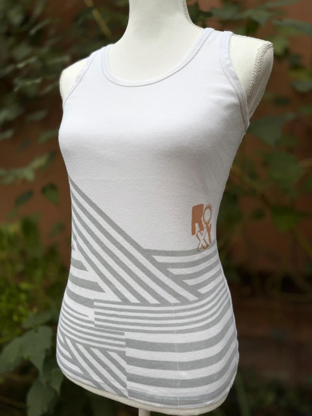 Roxy Vintage White Ribbed Tank Top Size XL Womens