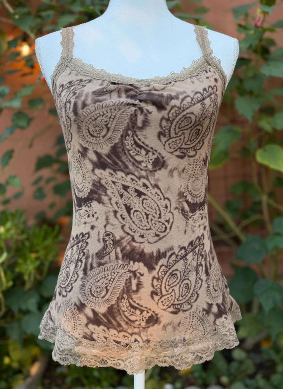 Brown & Tan Paisley Lace Tank Top Women’s Size M
