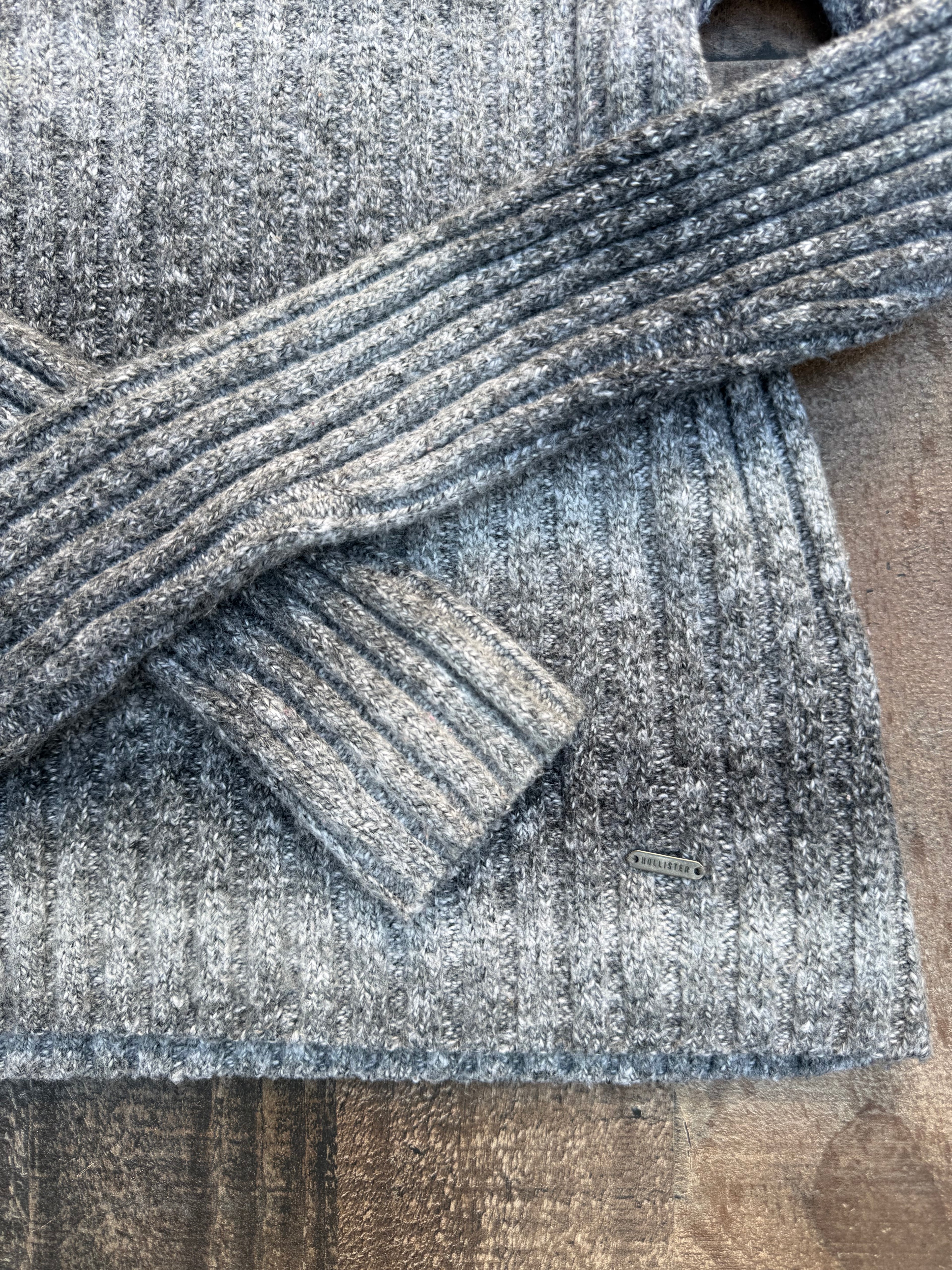 Hollister Black & Gray Ombré Turtle Neck Long Sleeved Sweater Size S