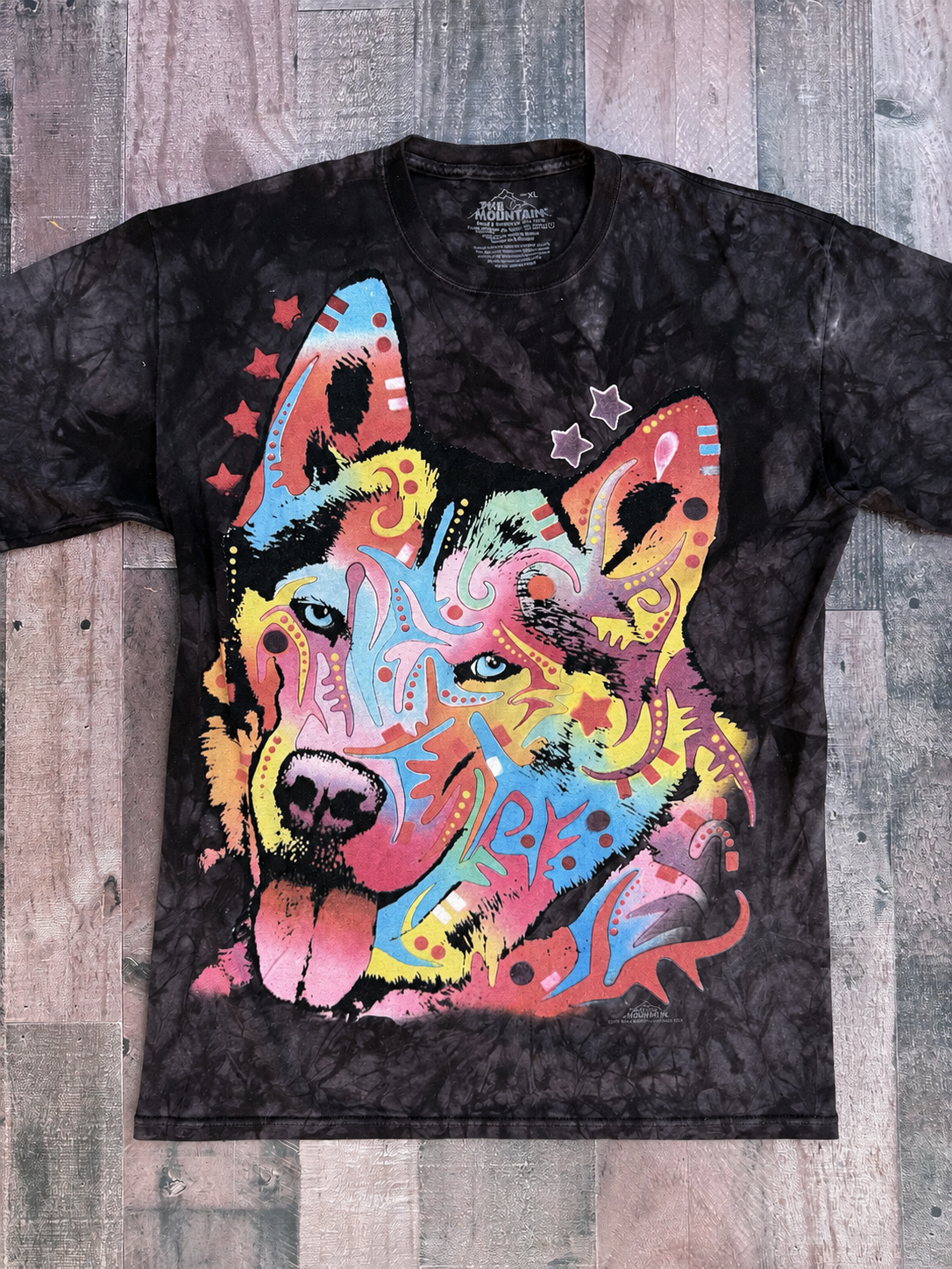 The Mountain Siberian Husky Black Tie Dye Psychedelic Grunge Tee