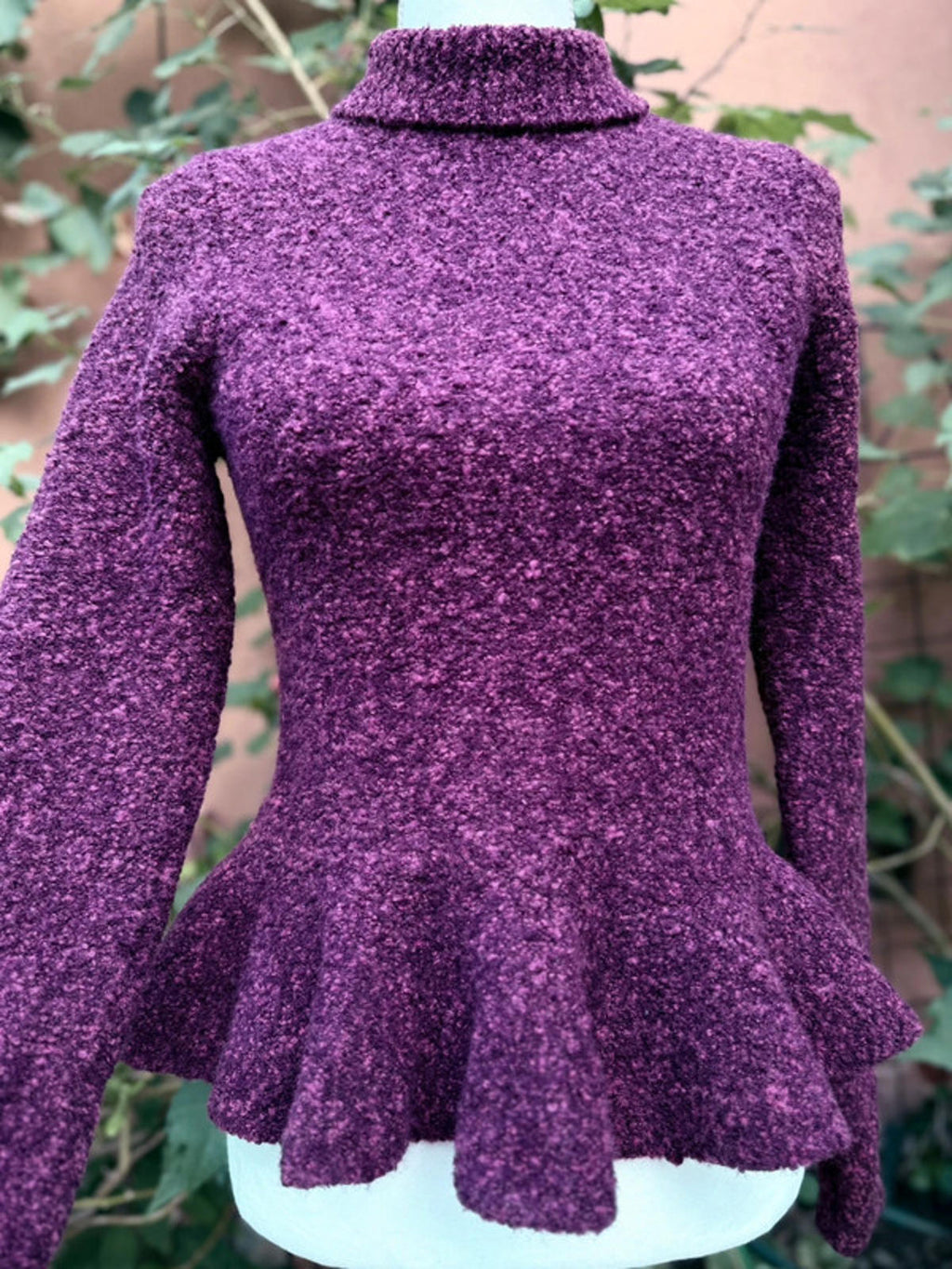 Moda International Long sleeved Sweater Size L Womens