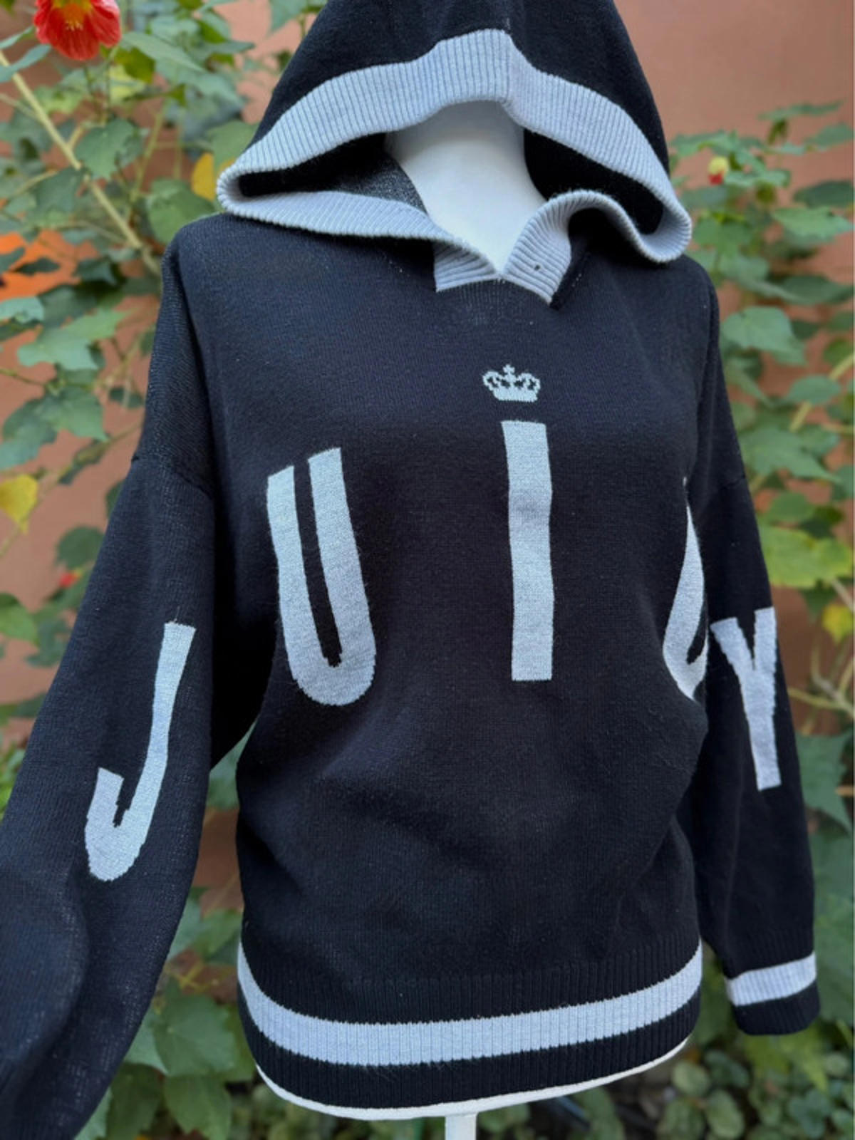 Juicy Black White Womens Hooded Pull Over Sweater Size XL