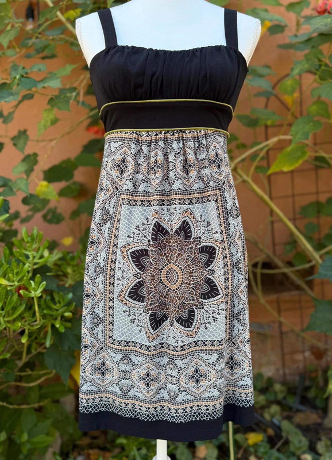En Focus Studio Boho Bohemian Dress Size 6
