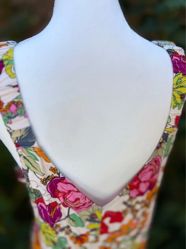 Ivy Street One Piece Floral CroppedPant Length Romper Size XL