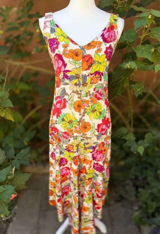 Ivy Street One Piece Floral CroppedPant Length Romper Size XL