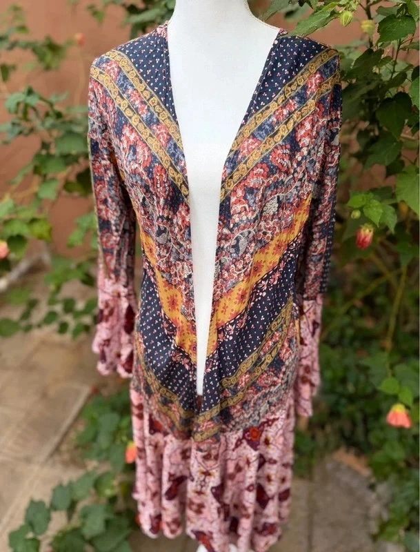 Umgee Boho Paisley Flowy Duster Bell Sleeve Top Size L (Measurements Below)