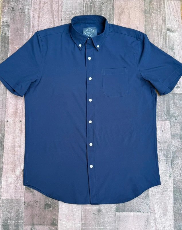 St. John’s Bay Navy Blue Classic Fit Collard Dress Shirt Size M