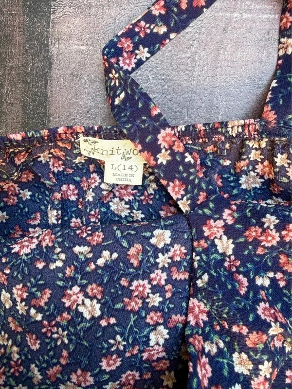 Old Navy Youth Smocked Floral Short Sleeved Peasant Style Top Size L