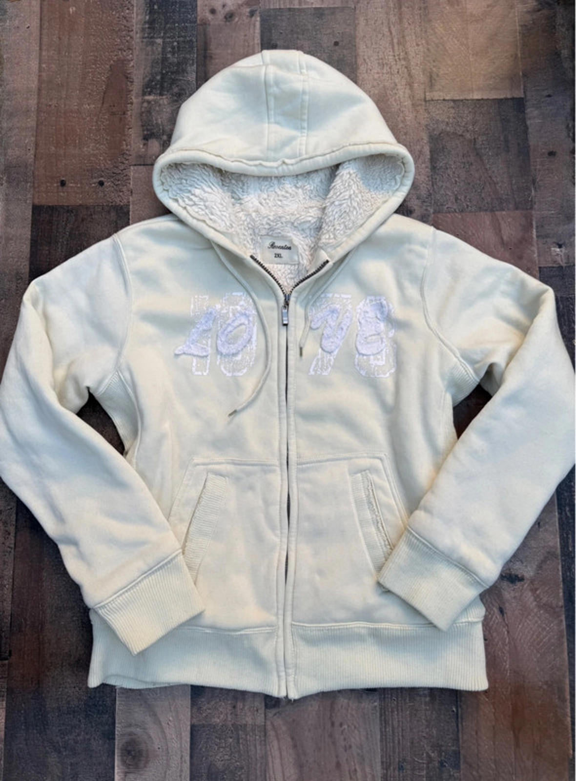 Revention LOVE Warm Hoodie Off White Cream Colored Womens Size XL