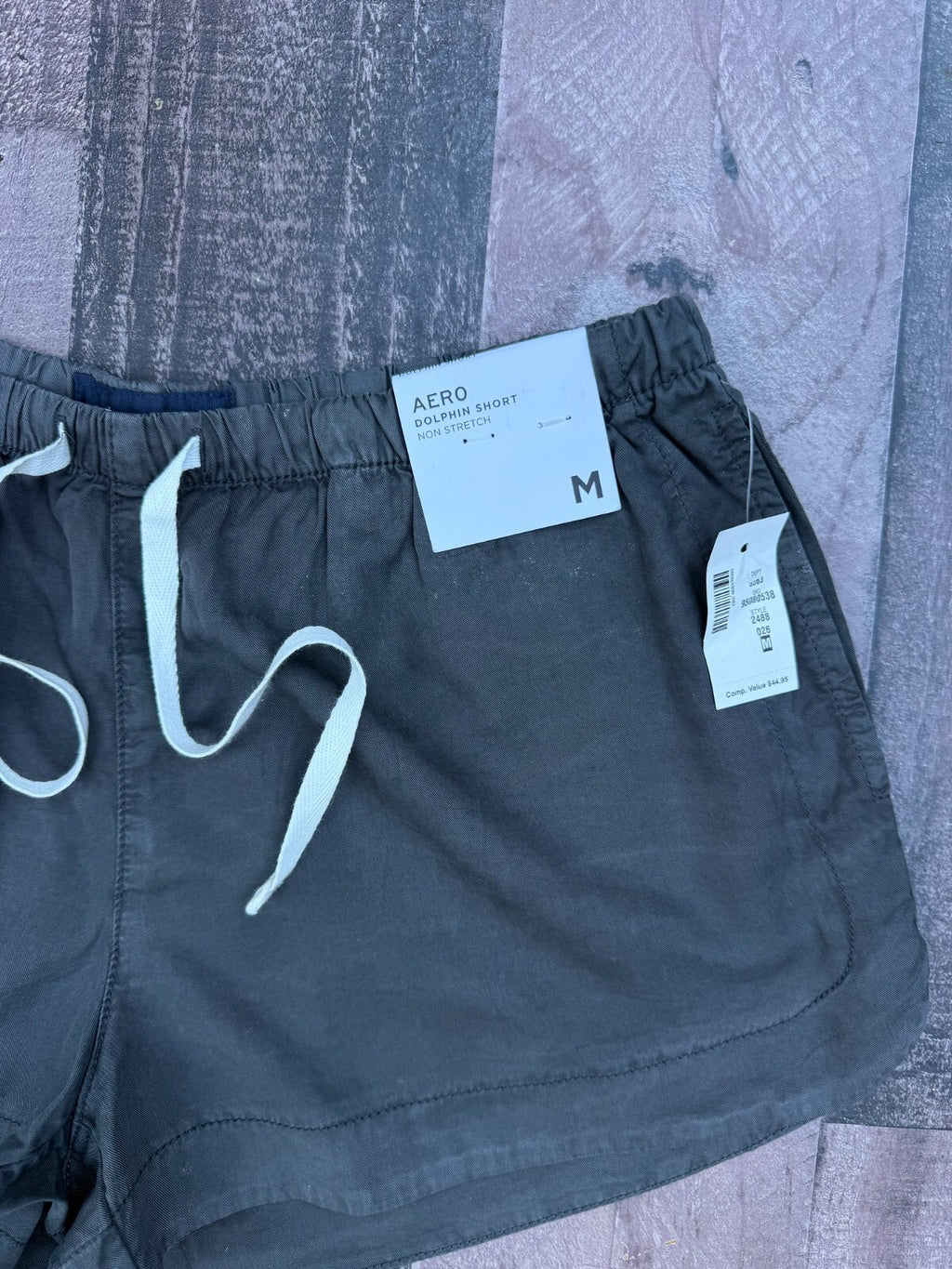 Aeropostale dark gray dolphin shorts, women's size M, new with tags, photo 2