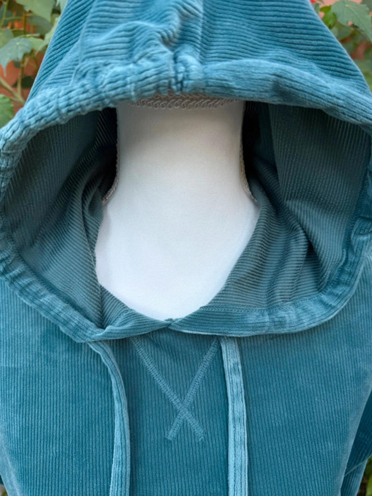 Hippie Rose Aqua Pullover Cropped Light Weight Hoodie Size M