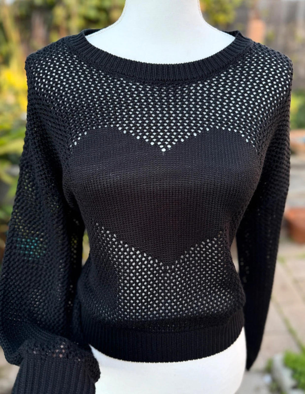 No Boundaries Black Heart Knit Sweater Size L 12/14