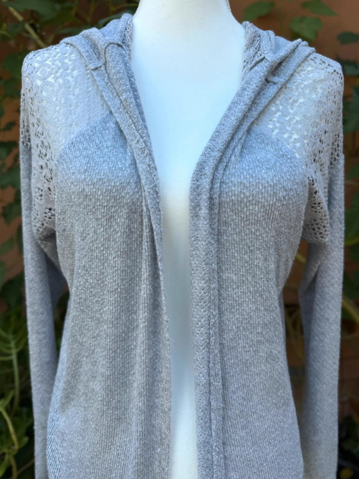 Gray Hollister Light Weight Lace Knit Hoodie Sweater Size XS Womens Or Juniors
