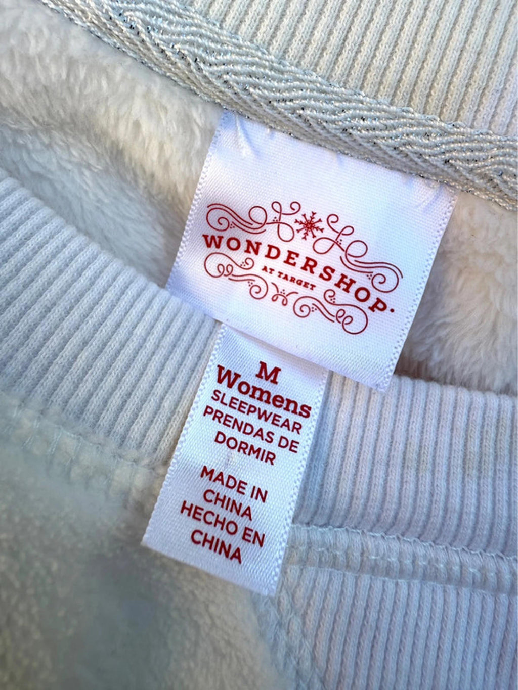 Wonder Shop soft Snowflake Cozy Women’s Winter Pajama Long Sleeved Top Size M