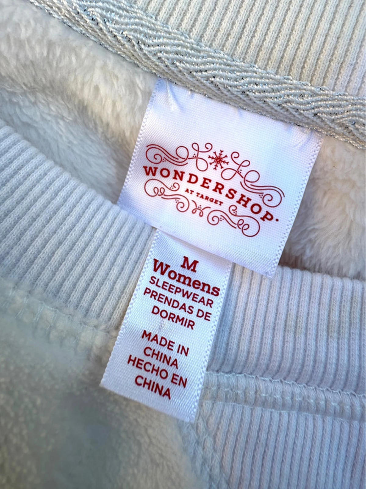 Wonder Shop soft Snowflake Cozy Women’s Winter Pajama Long Sleeved Top Size M