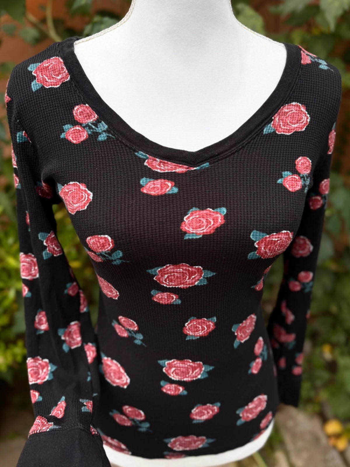 OP Ocean Pacific Rose Thermal Top Size 11/13 Junior Girls Or XS S Women's