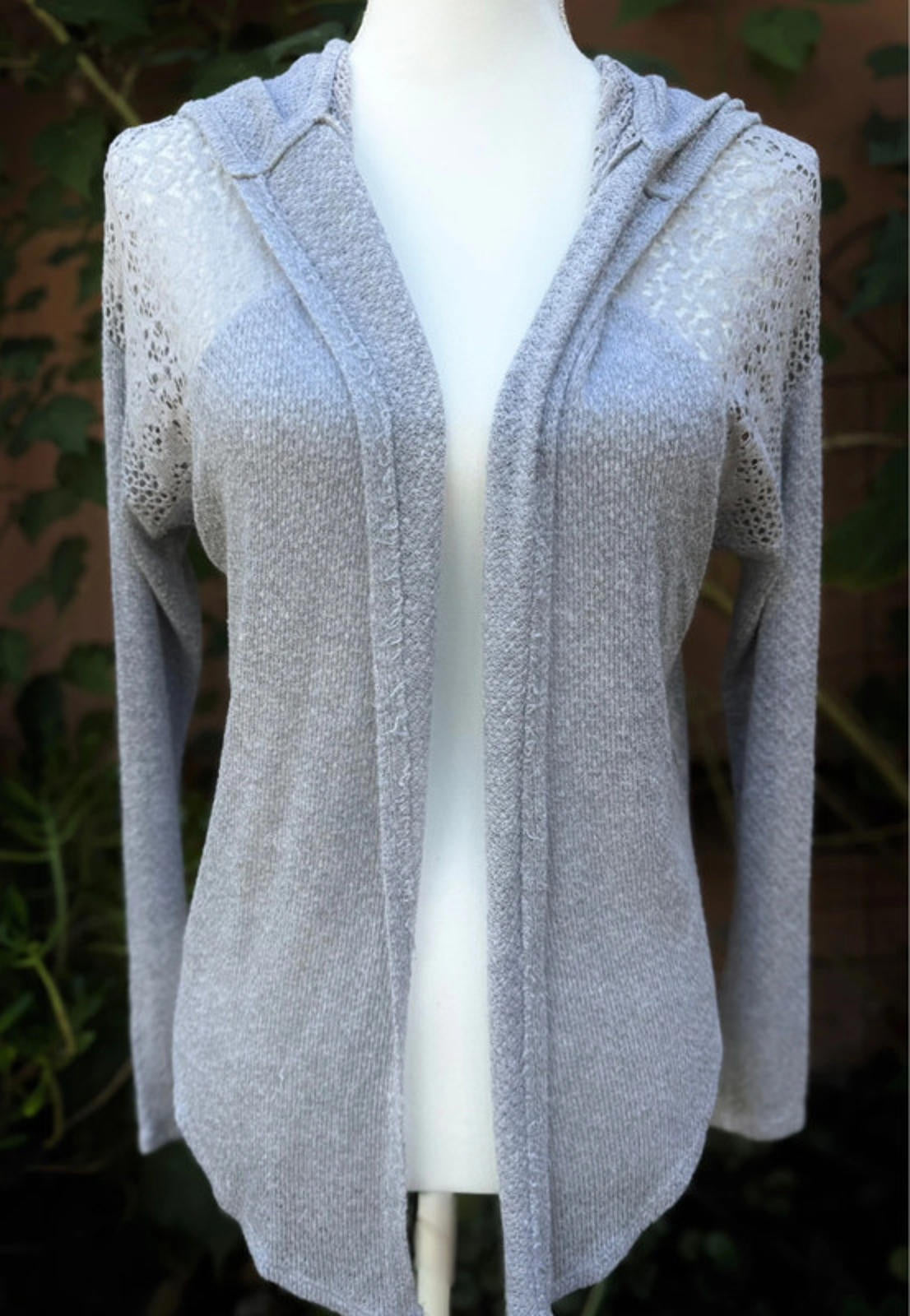 Gray Hollister Light Weight Lace Knit Hoodie Sweater Size XS Womens Or Juniors