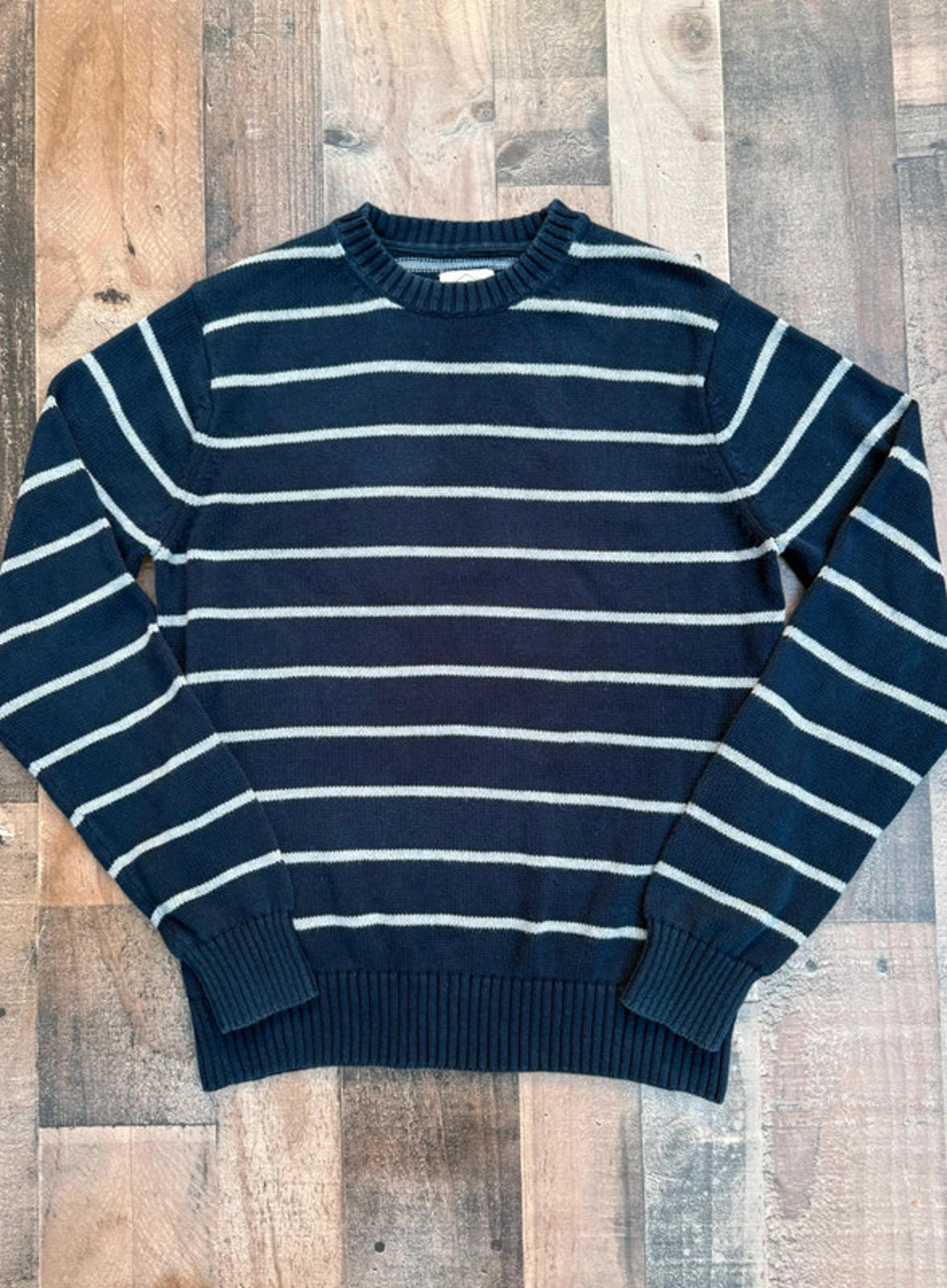 St. John’s Bay Navy Blue White Stripe Men’s Sweater Size M