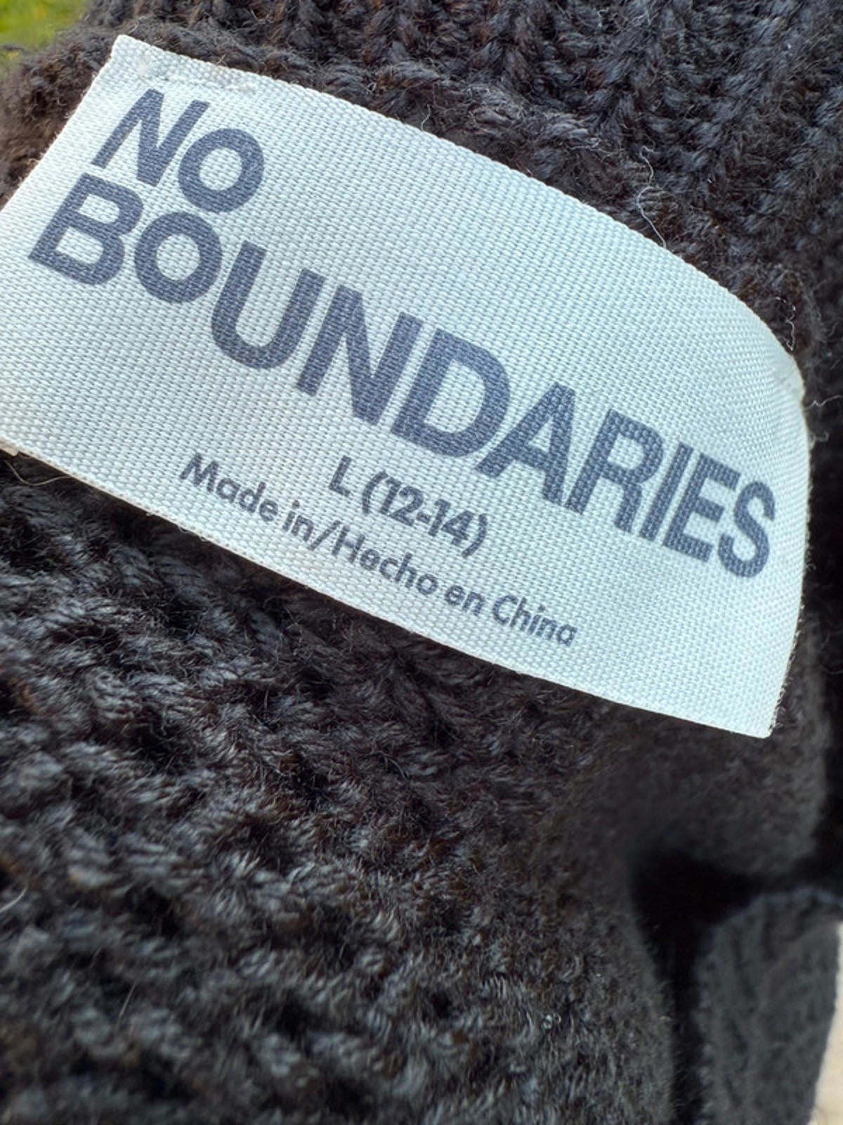 No Boundaries Black Heart Knit Sweater Size L 12/14